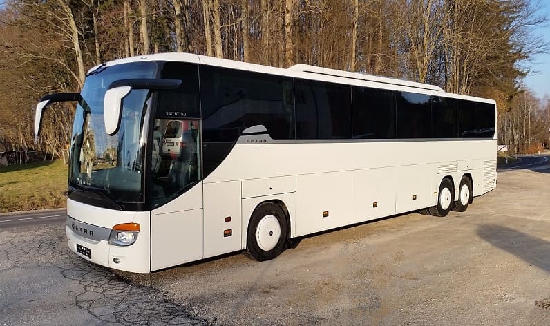 Tolna: Buses hire in Szekszárd in Szekszárd and Hungary